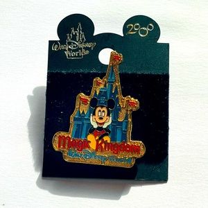 Vintage Walt Disney World Magic Kingdom Pin